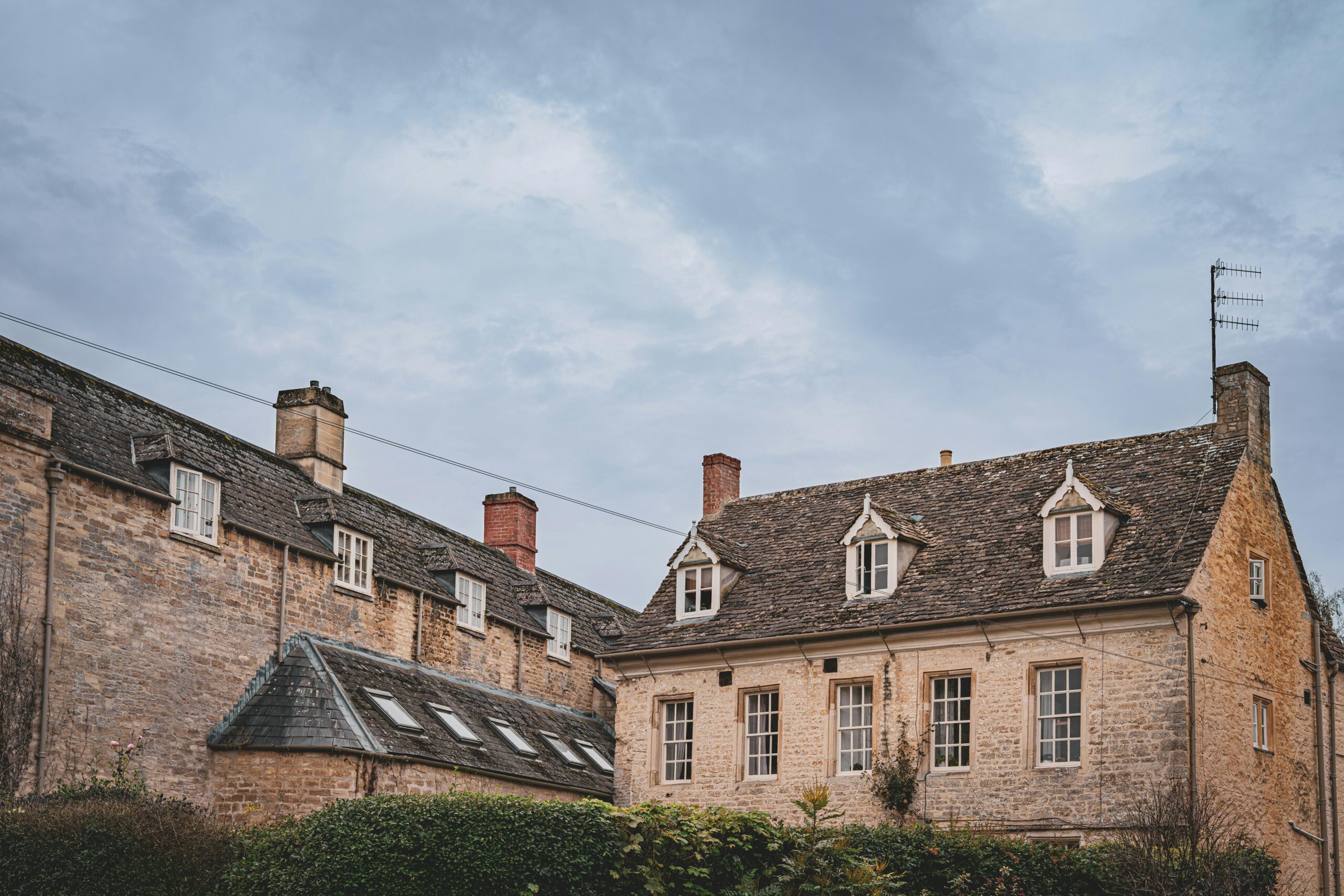 Choosing the Right Letting Agents Godalming for Your Property